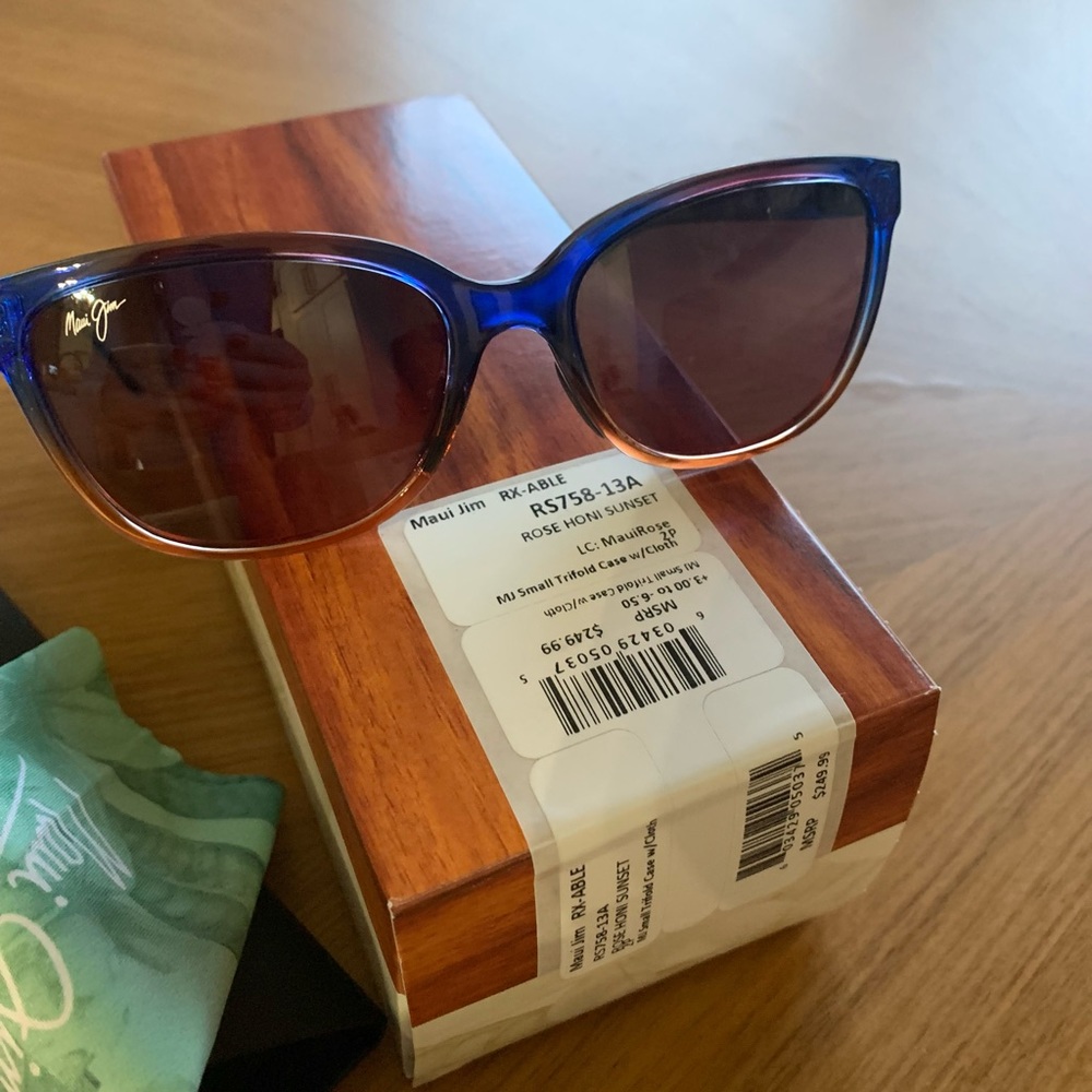NIB Maui Jim - Womens Rose Honi Sunset polarized sunglasses.